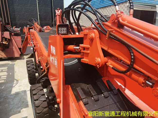 1598580862378135.jpg 扒渣机生产厂家1.jpg